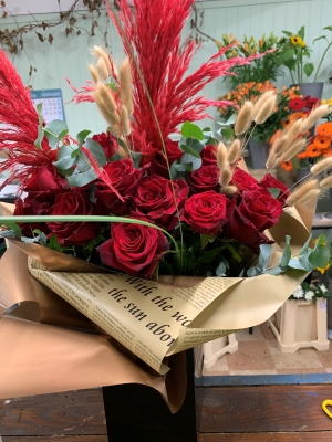 Luxurious Valentines with pampas and eucalyptus