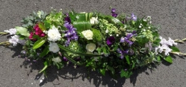 Garden style coffin spray